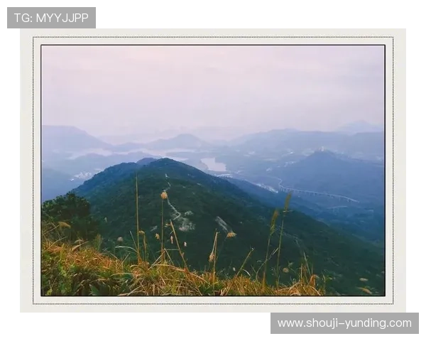 云顶山攻略：详细介绍最佳登山路线和注意事项帮助你轻松登顶